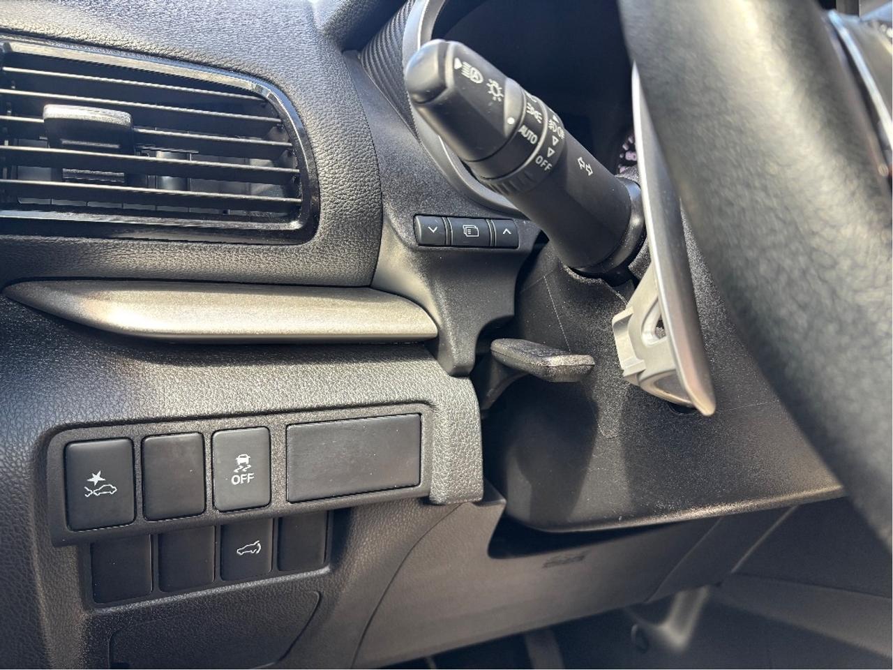 2025 Mitsubishi Eclipse Cross SE 4WD HEATED STEERING CARPLAY Photo