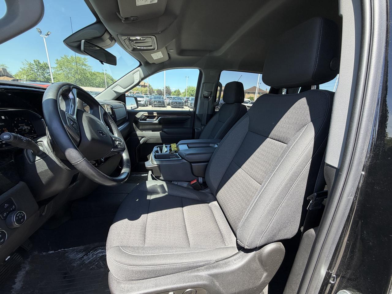 2022 Chevrolet Silverado 1500 LT Trail Boss   2.7L 4 CYL   SIDE STEPS   NO CLAIM Photo