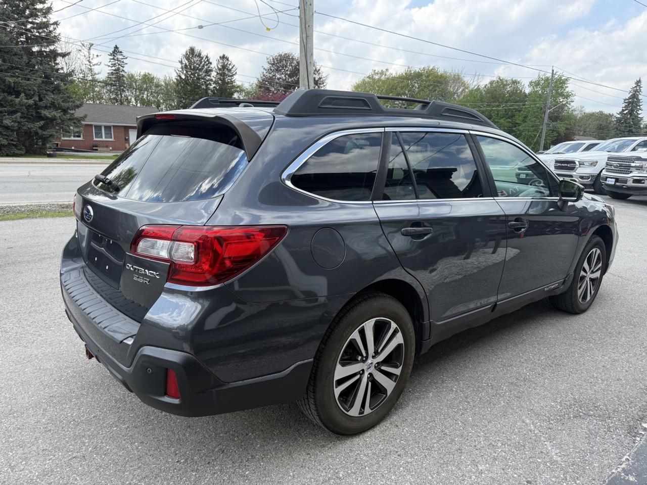 2018 Subaru Outback Limited Eye-Sight Photo