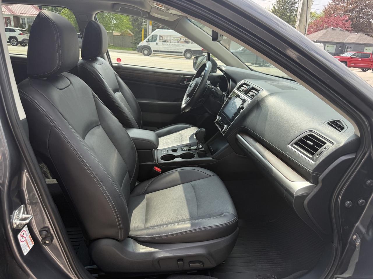 2018 Subaru Outback Limited Eye-Sight Photo
