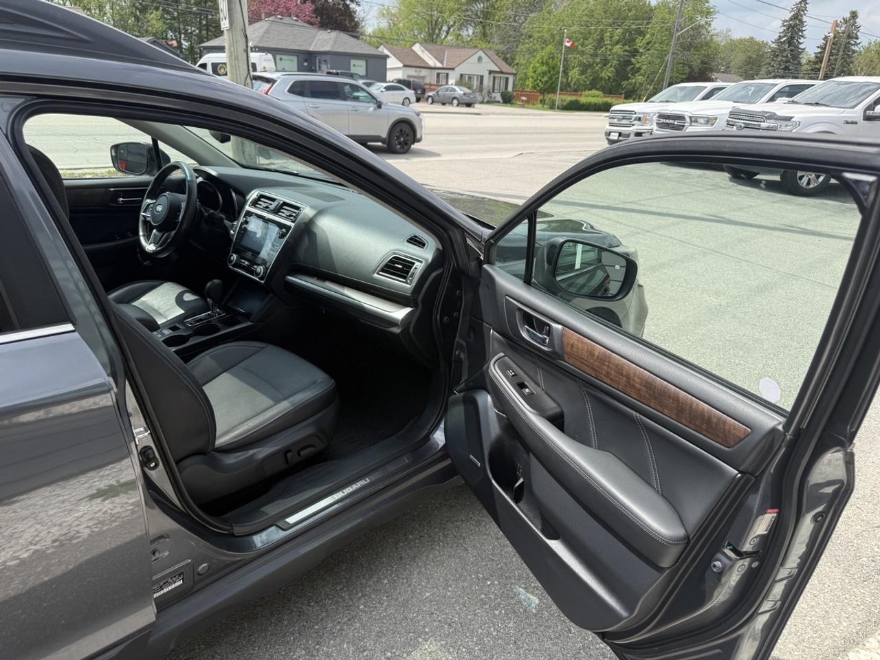2018 Subaru Outback Limited Eye-Sight Photo
