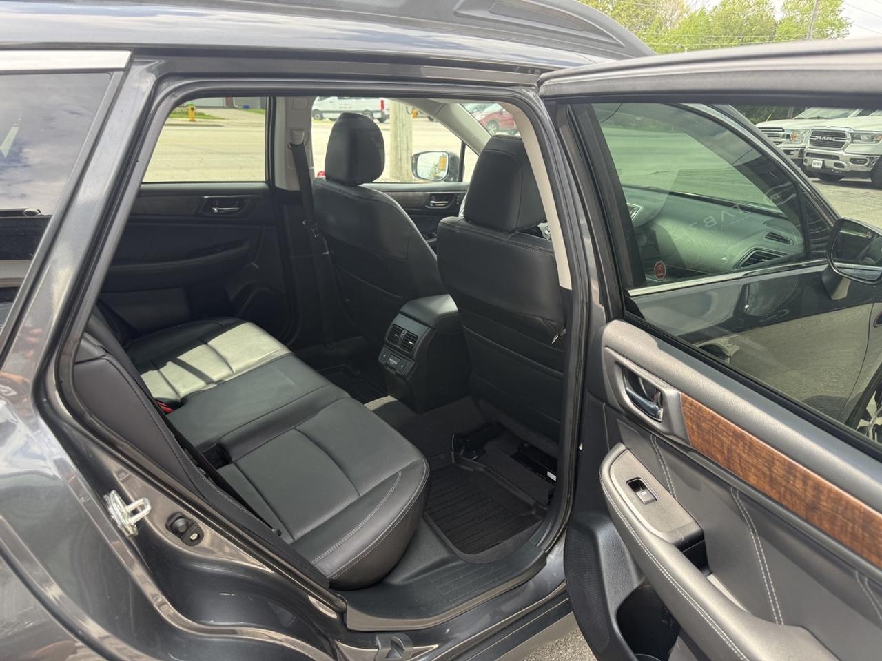 2018 Subaru Outback Limited Eye-Sight Photo