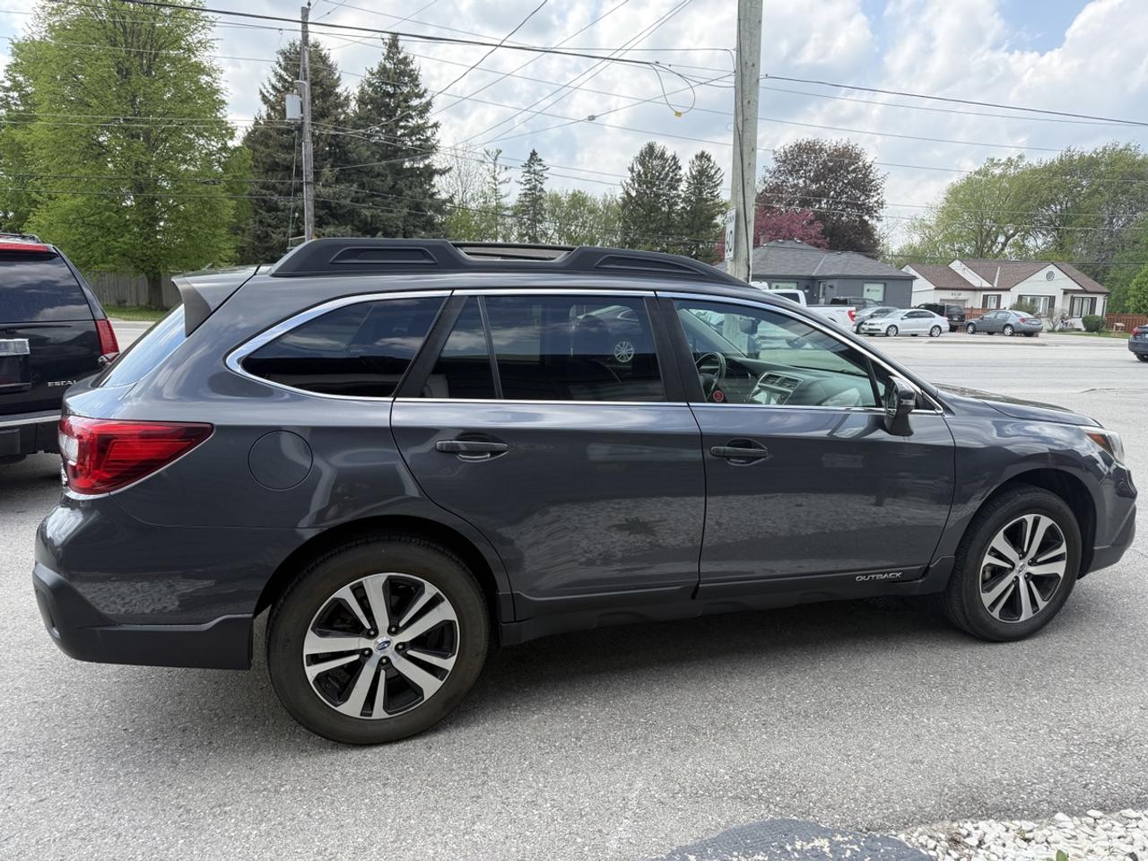 2018 Subaru Outback Limited Eye-Sight Photo