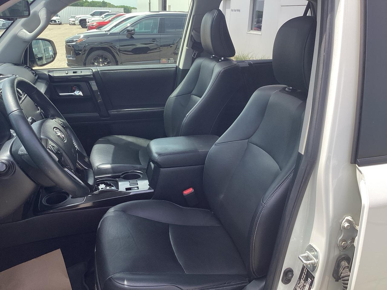 2020 Toyota 4Runner 4WD Photo