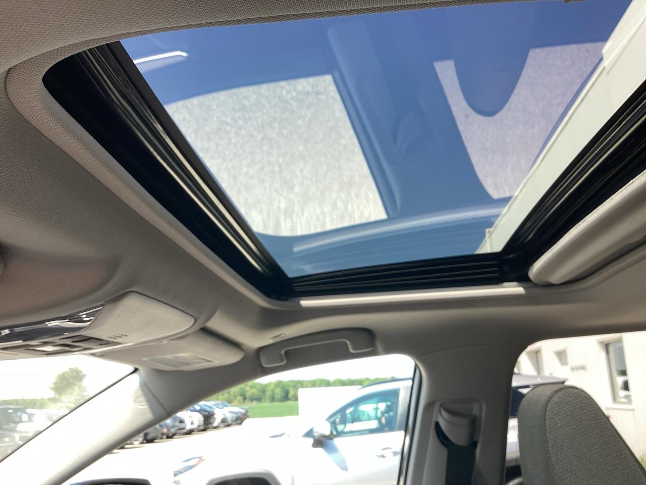 2024 Toyota RAV4 XLE AWD Photo