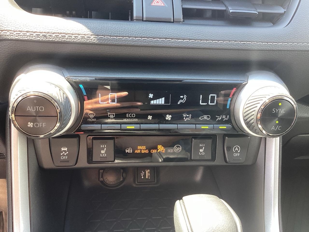 2024 Toyota RAV4 XLE AWD Photo