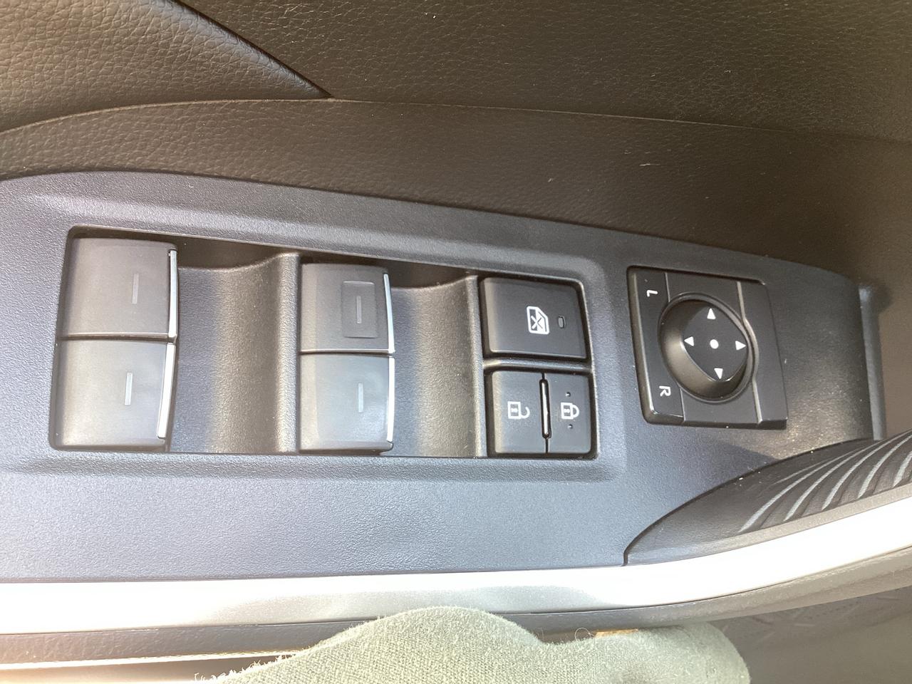 2024 Toyota RAV4 XLE AWD Photo