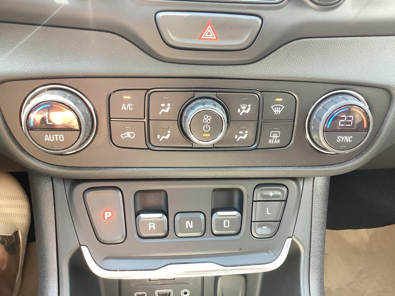 2020 GMC Terrain Awd 4dr Denali Photo