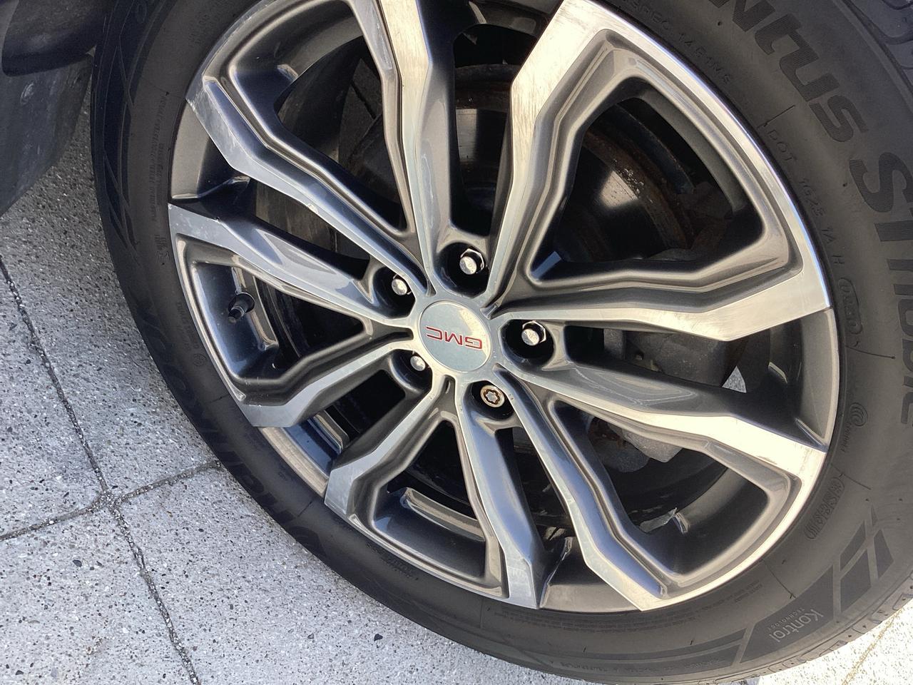2020 GMC Terrain Awd 4dr Denali Photo