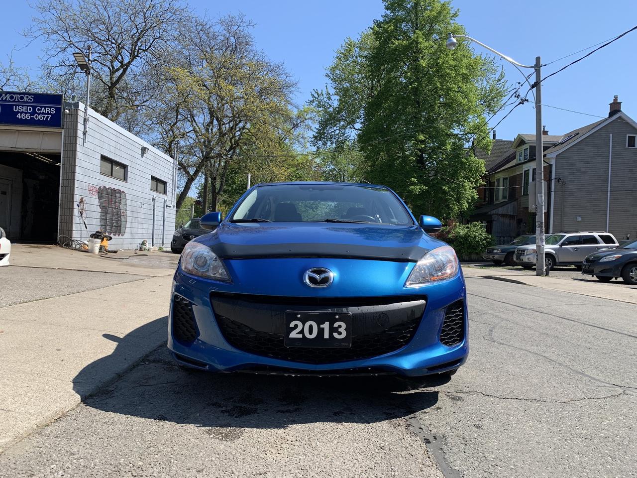 2013 Mazda MAZDA3 4dr Sdn Auto GS-SKY Photo