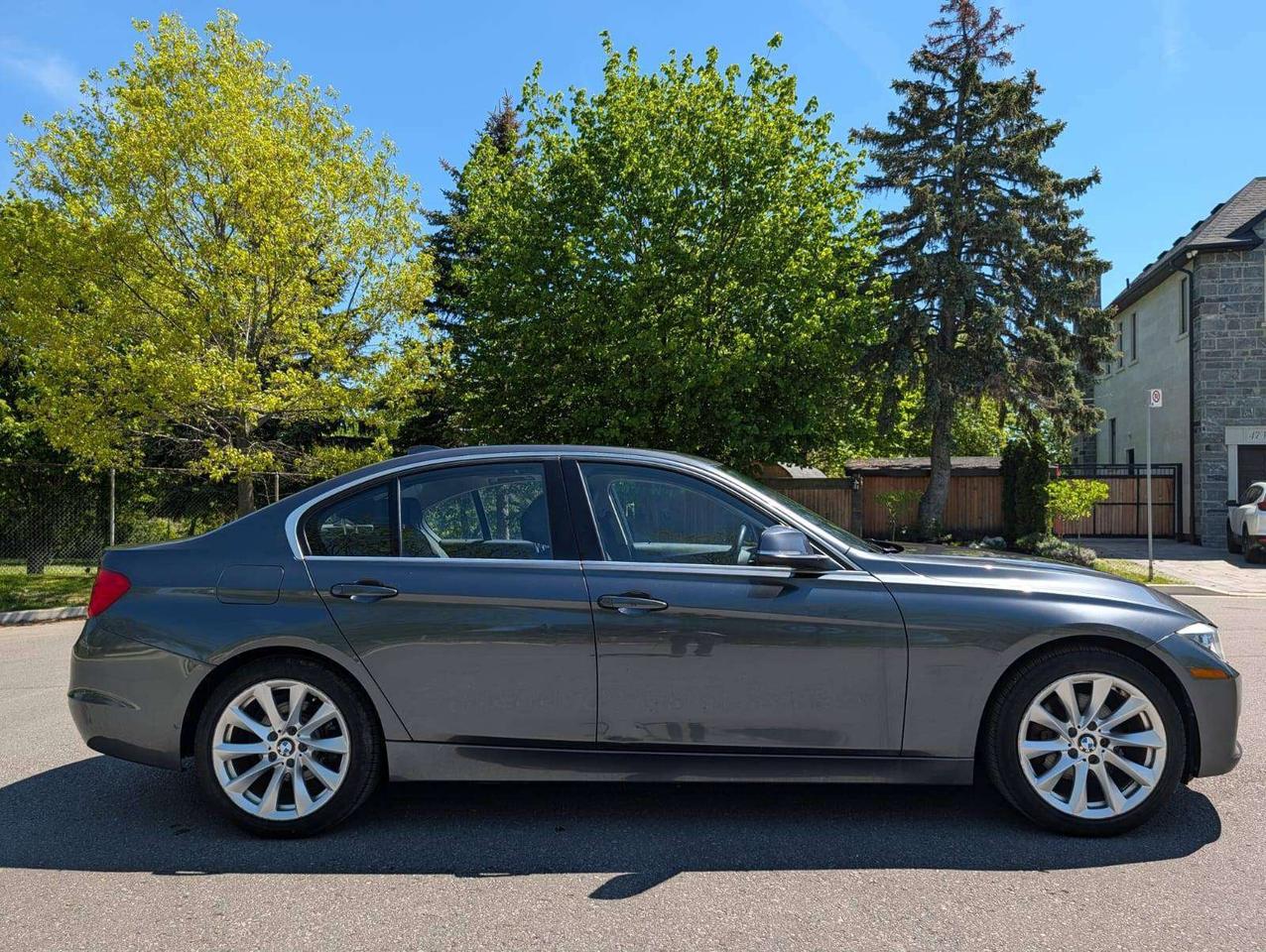 2014 BMW 335i 320i xDrive Photo