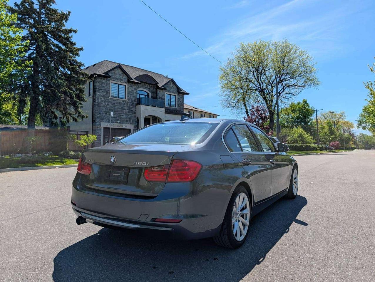 2014 BMW 335i 320i xDrive Photo