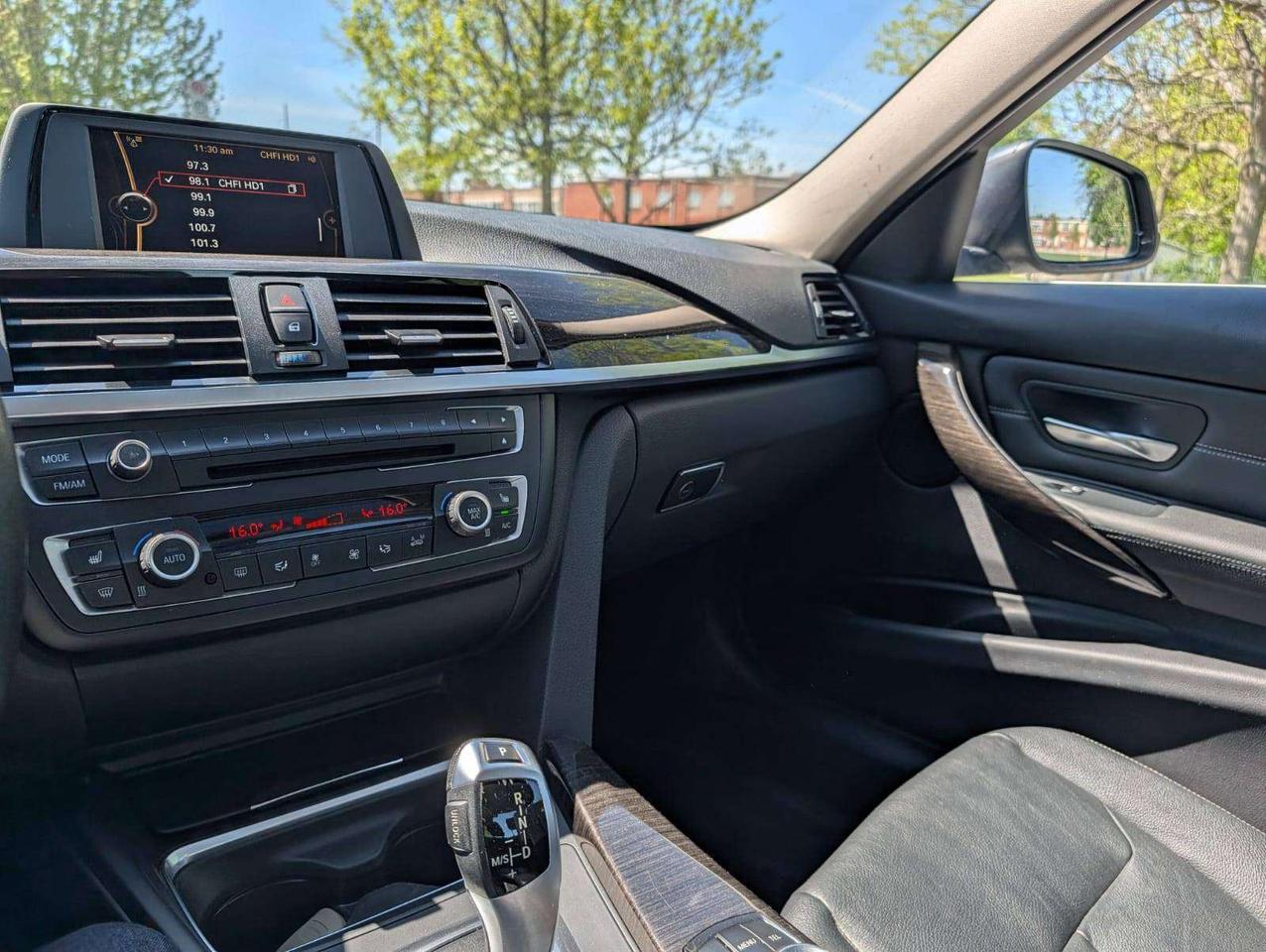 2014 BMW 335i 320i xDrive Photo