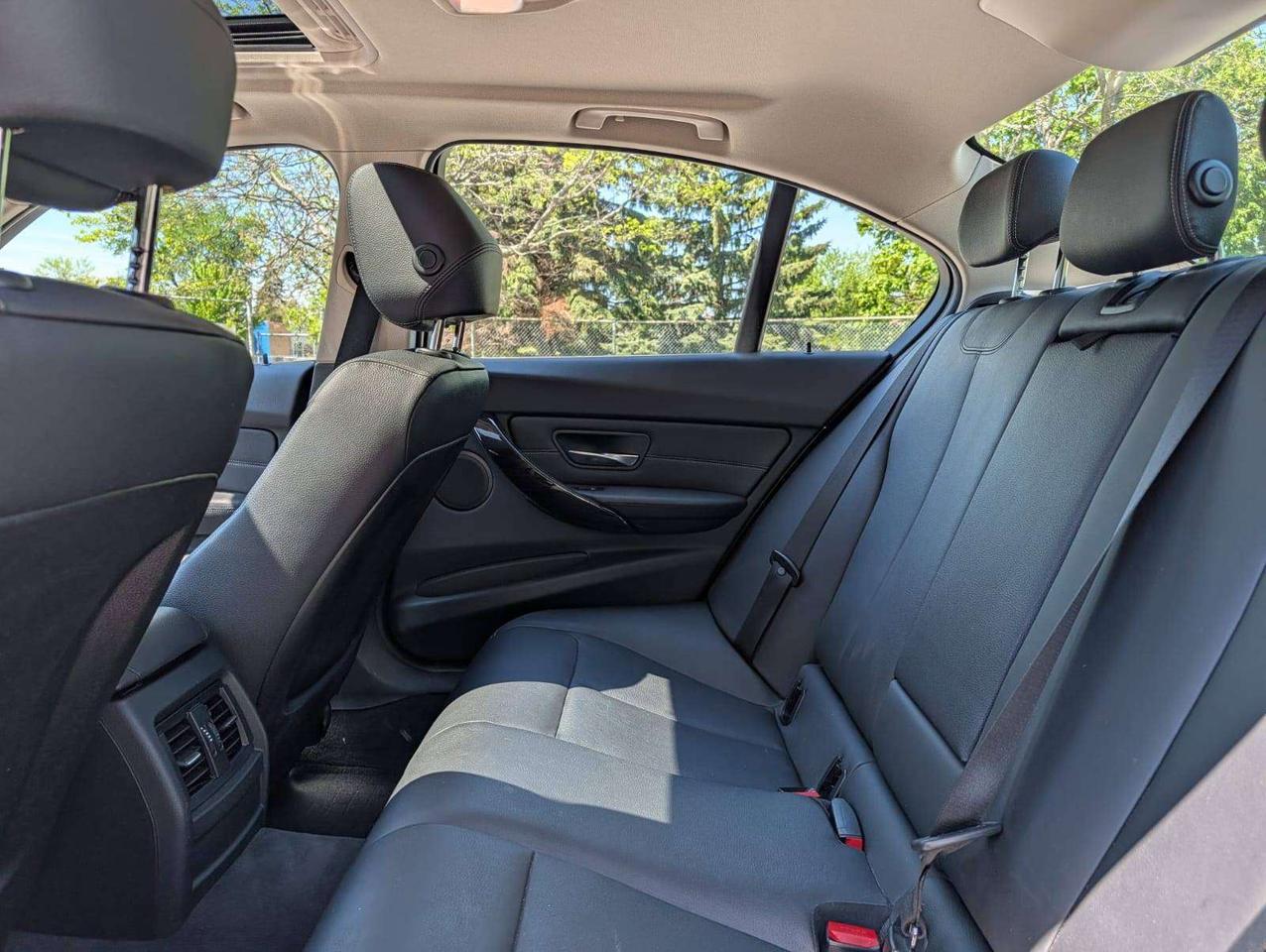2014 BMW 335i 320i xDrive Photo