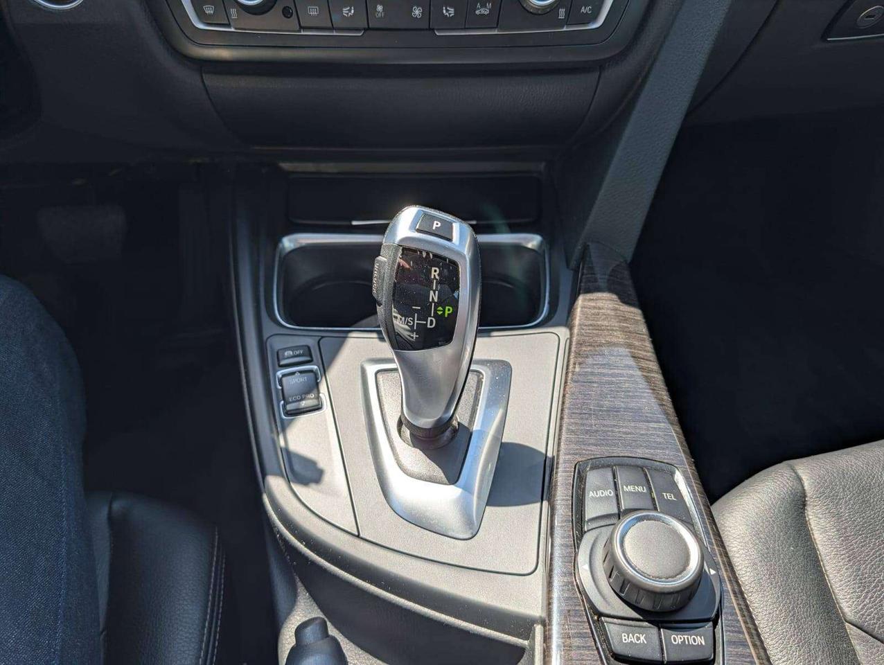 2014 BMW 335i 320i xDrive Photo
