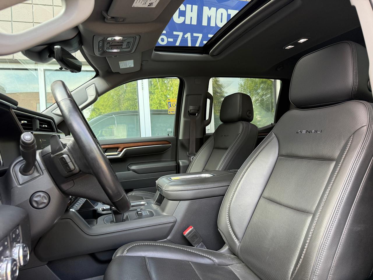 2024 GMC Sierra 1500 4WD Crew Cab 157" Denali Photo