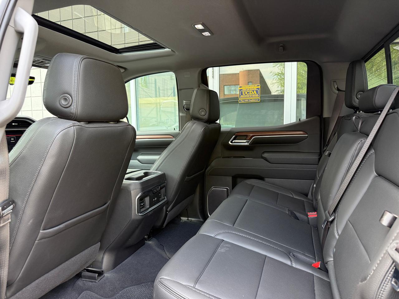 2024 GMC Sierra 1500 4WD Crew Cab 157" Denali Photo