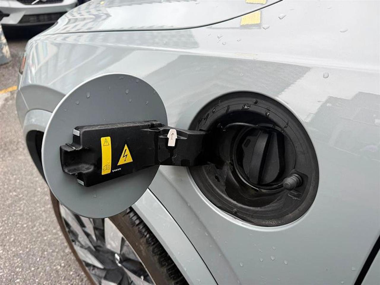 2024 Volvo XC90 Recharge T8 Plus   6 Seat   HK   PHEV   AWD   Clean Photo