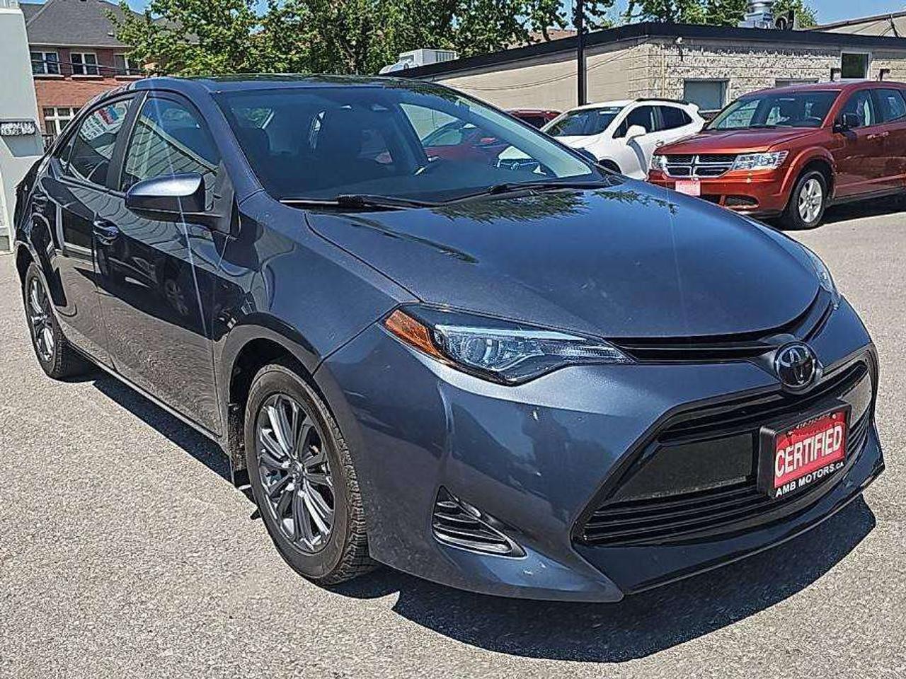 2019 Toyota Corolla LE Photo0