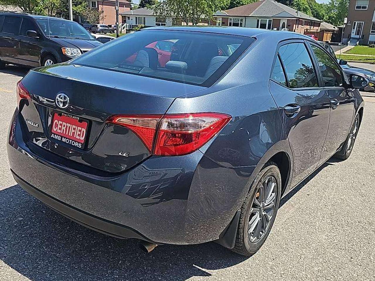 2019 Toyota Corolla LE Photo