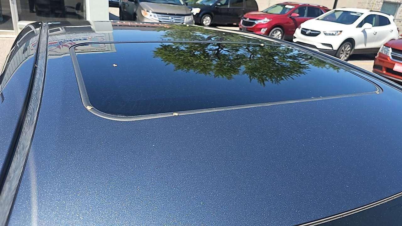 2019 Toyota Corolla LE Photo