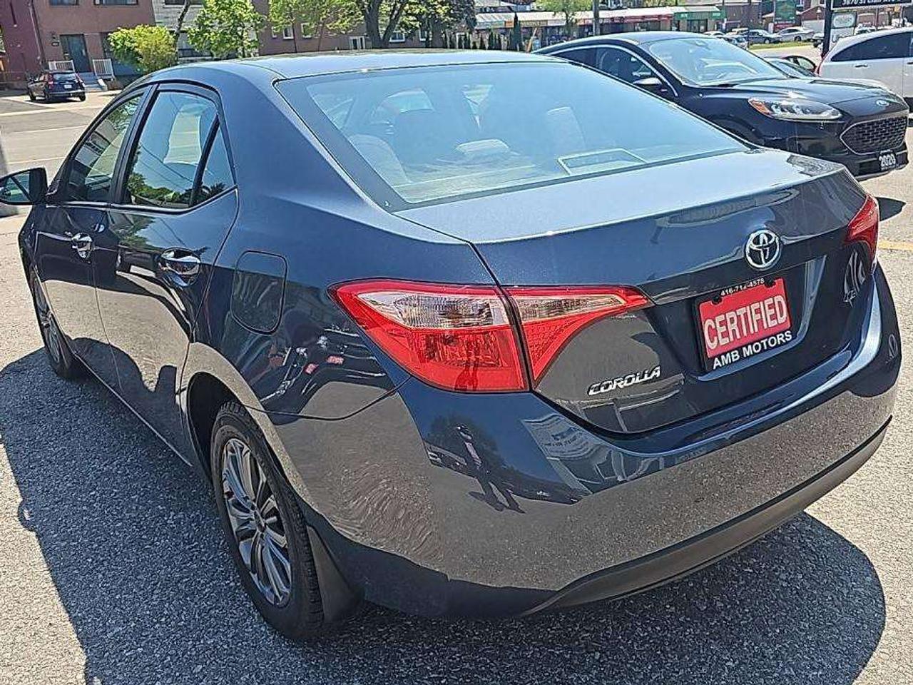 2019 Toyota Corolla LE Photo