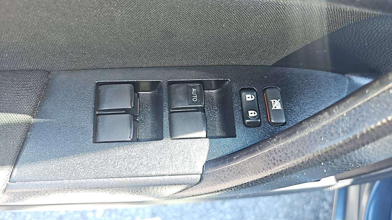 2019 Toyota Corolla LE Photo