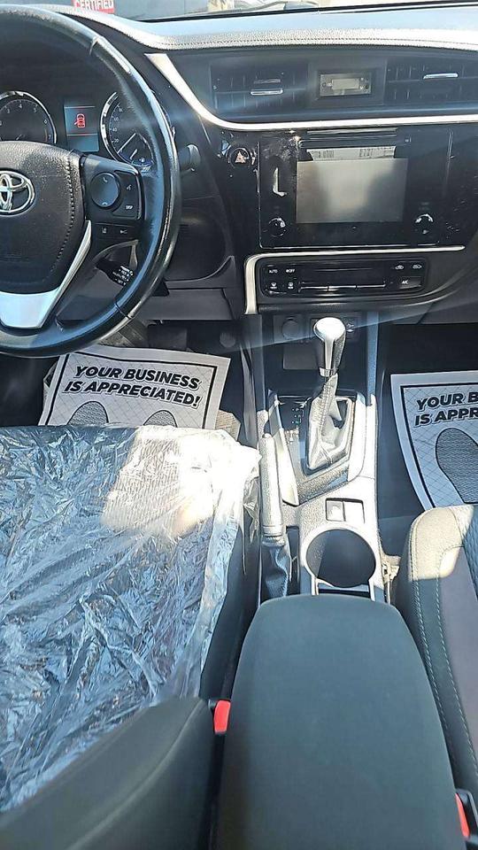 2019 Toyota Corolla LE Photo