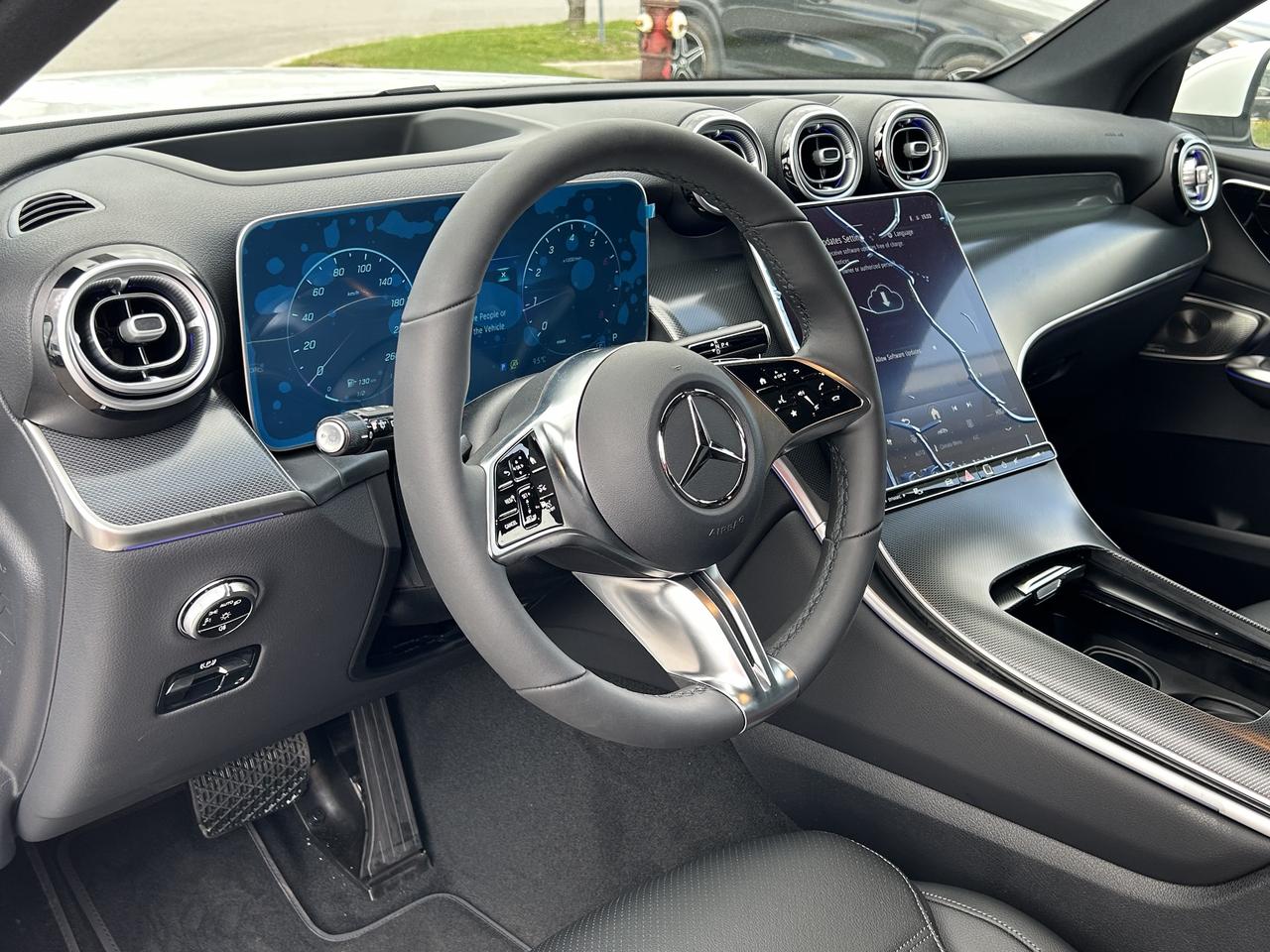 2026 Mercedes-Benz GLC GLC 300 Photo