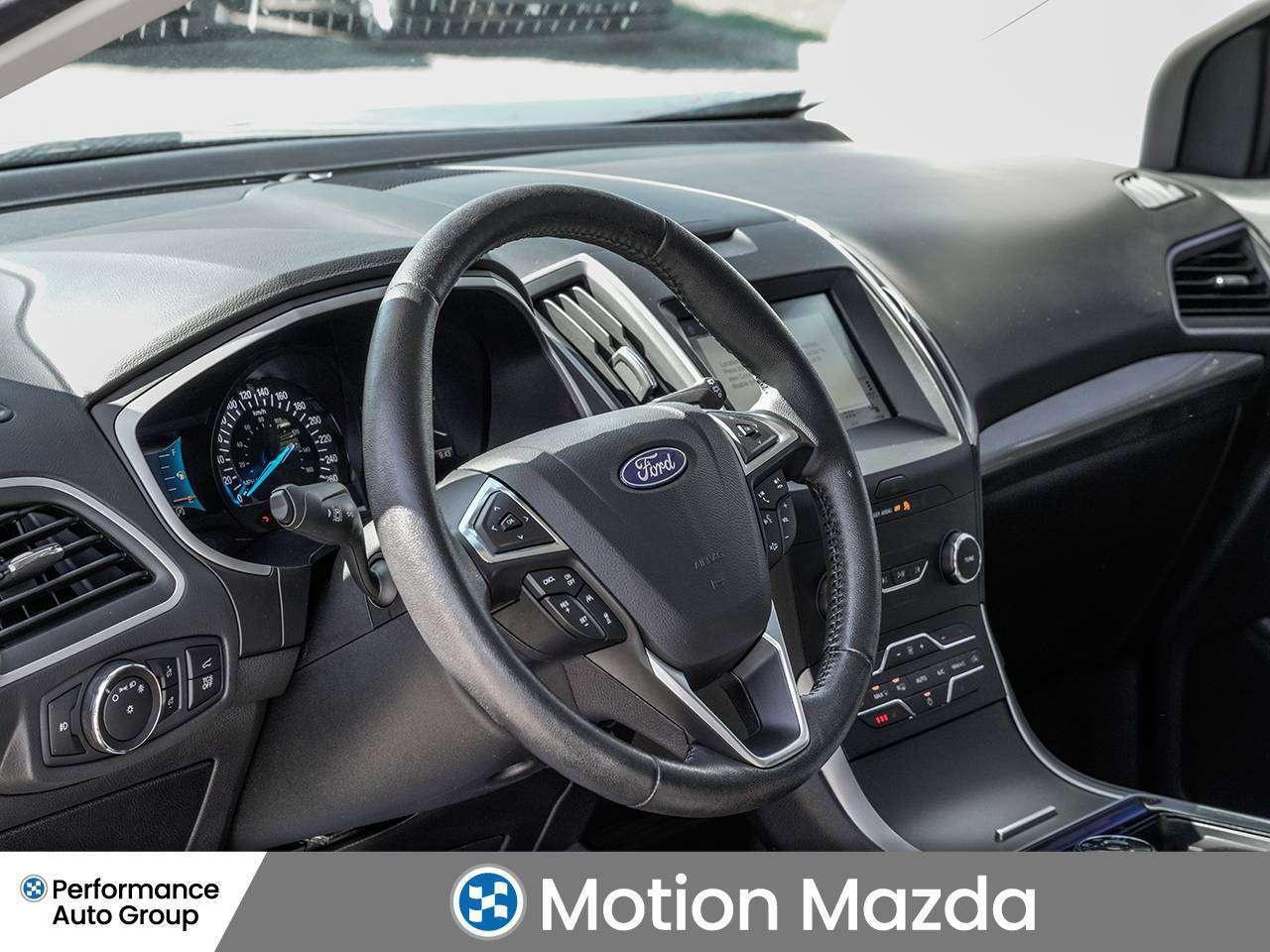 2019 Ford Edge SEL Eco boost   Sunroof   Backup cam Photo