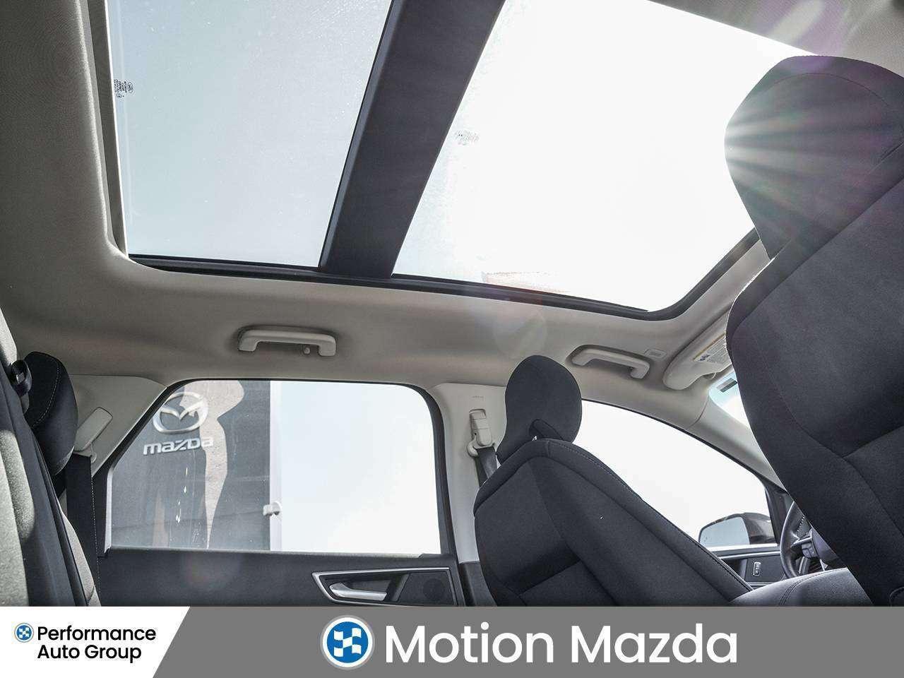 2019 Ford Edge SEL Eco boost   Sunroof   Backup cam Photo