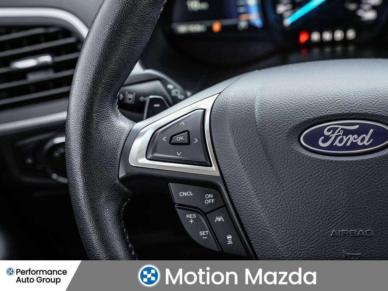 2019 Ford Edge SEL Eco boost   Sunroof   Backup cam Photo