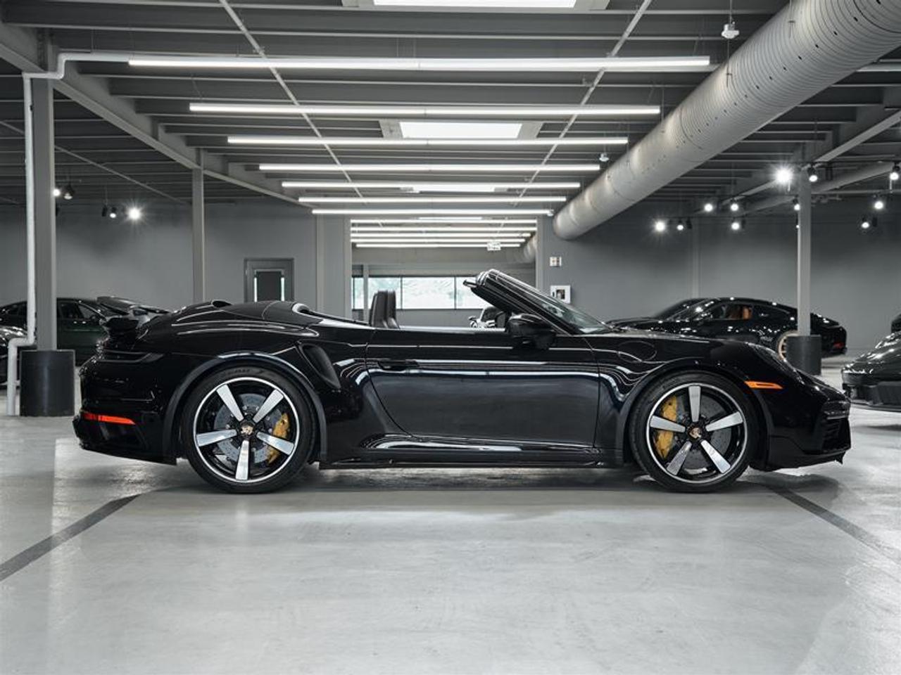 2022 Porsche 911 Turbo S Cabriolet PDK Photo4