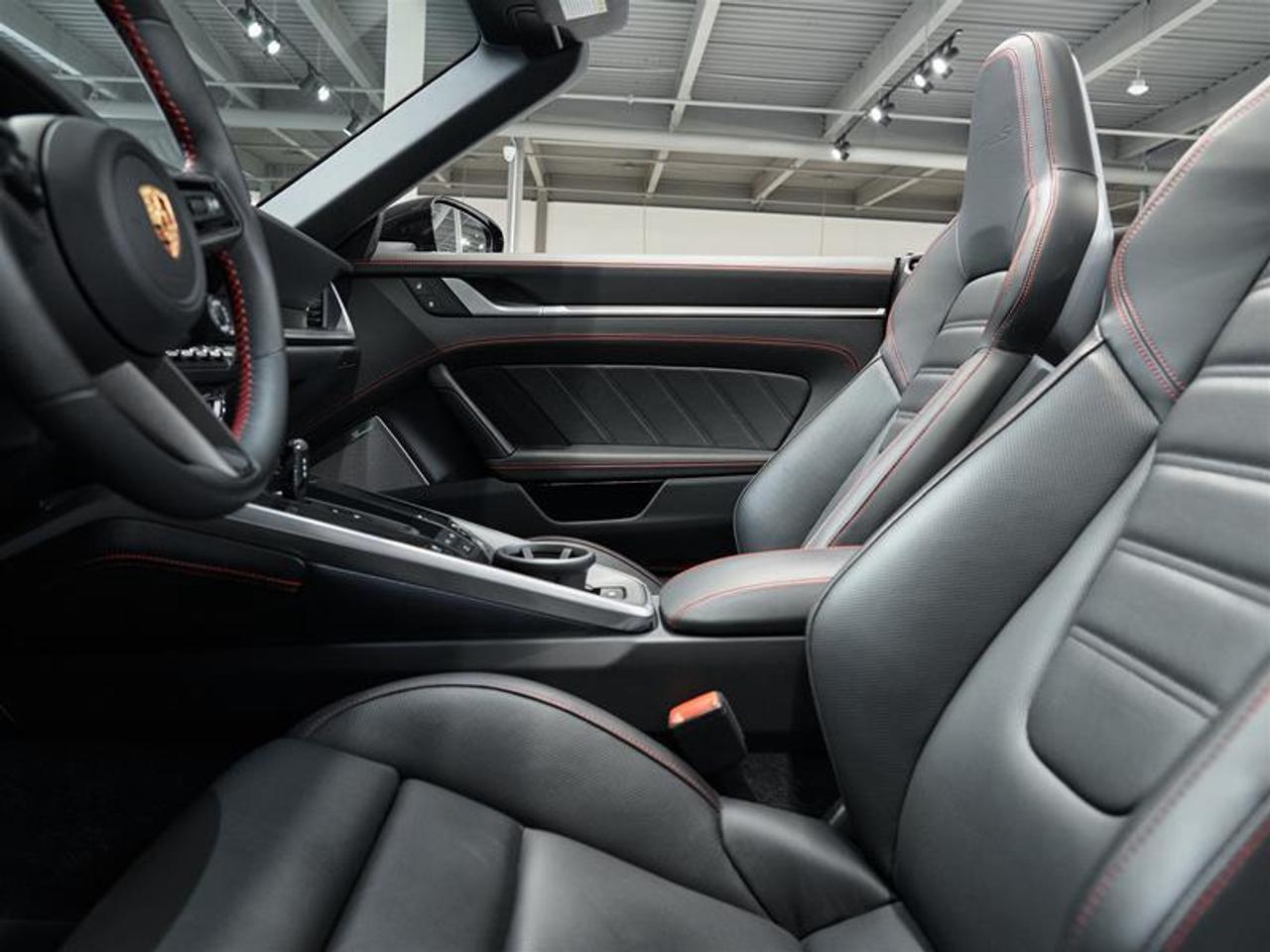2022 Porsche 911 Turbo S Cabriolet PDK Photo