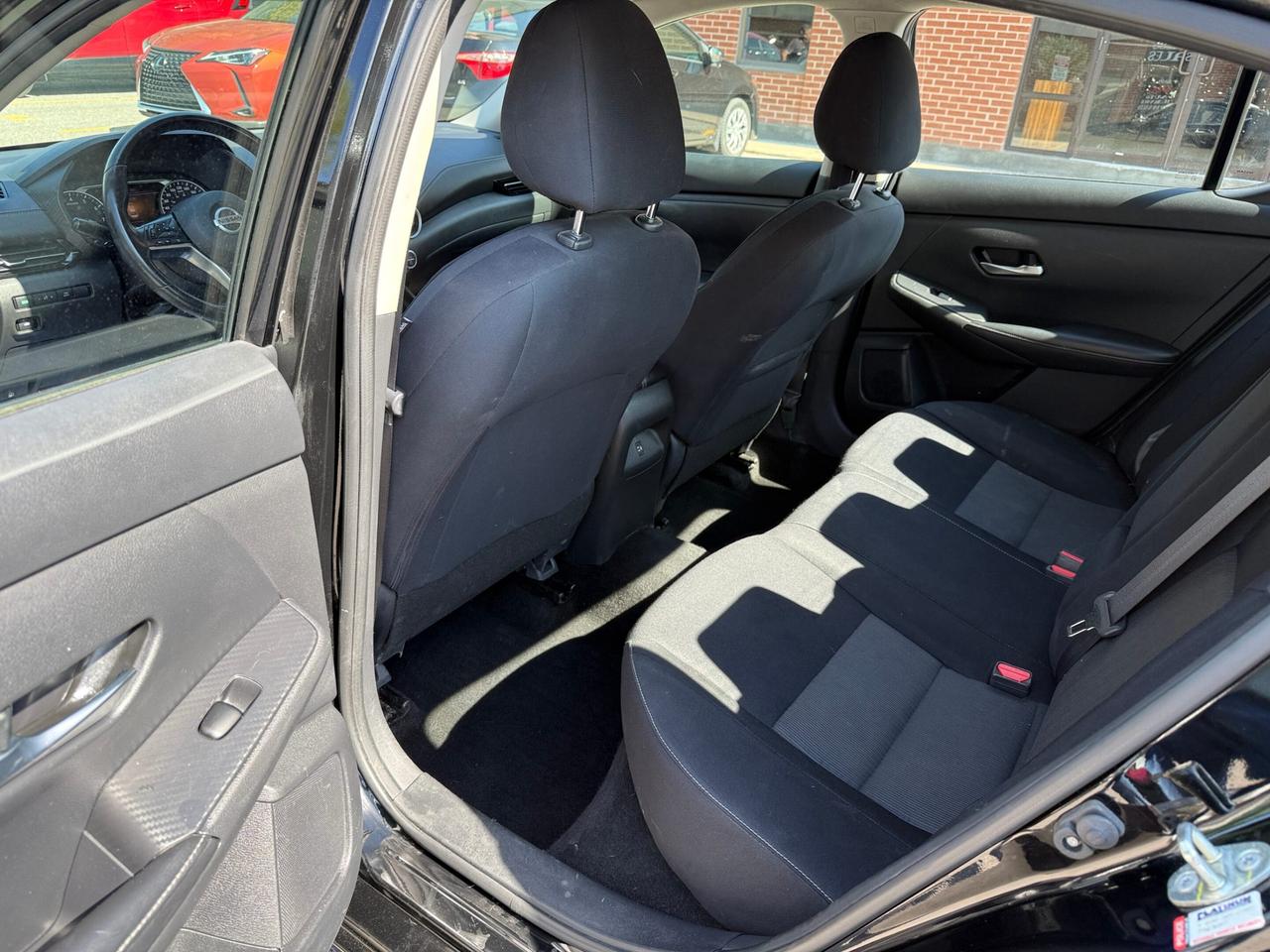 2020 Nissan Sentra SV CVT, PUSH BUTTON START, ALLOY WHEELS Photo
