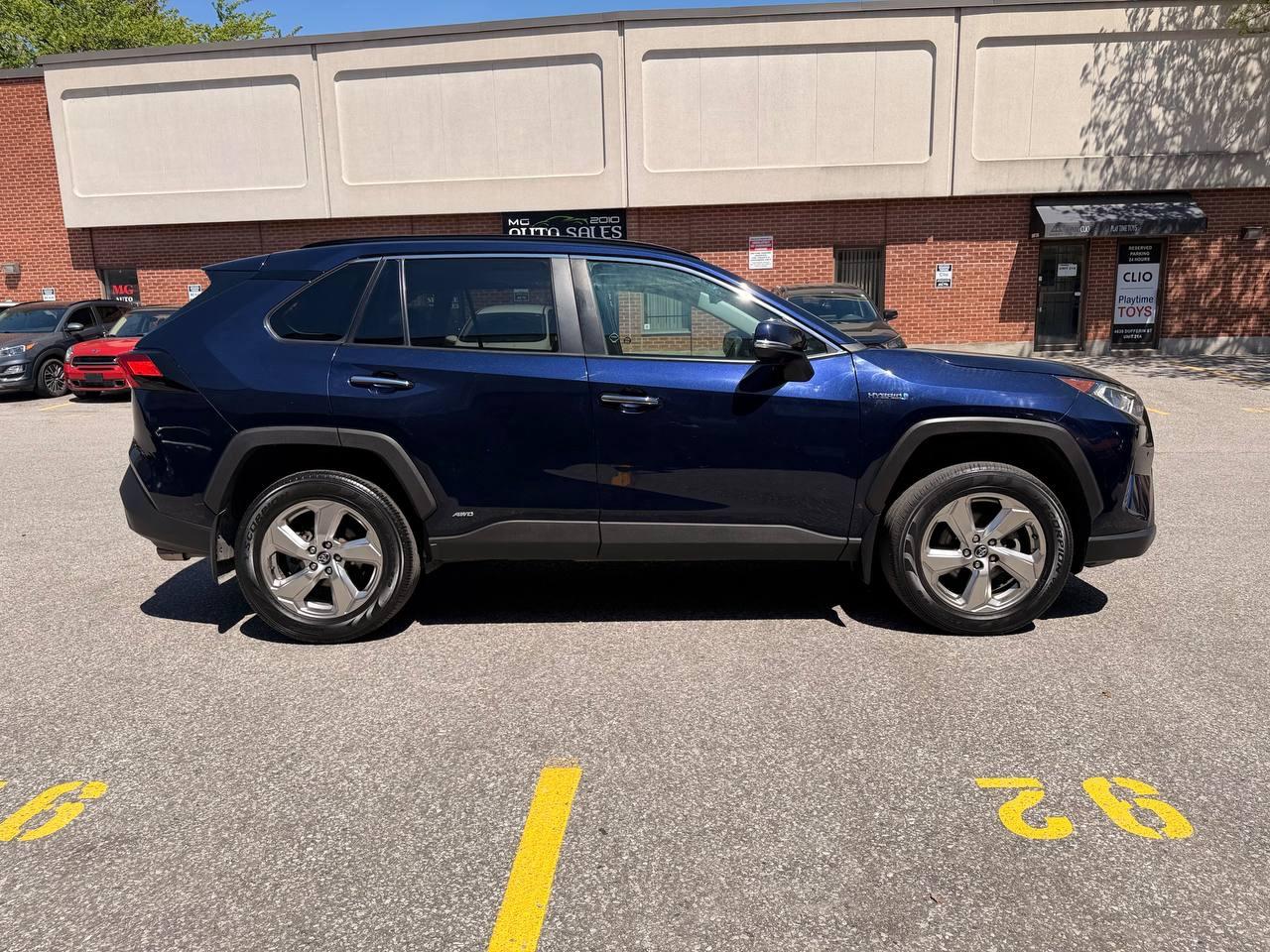 2020 Toyota RAV4 Hybrid Limited AWD, NAV, JBL , LEATHER, SUNROOF Photo