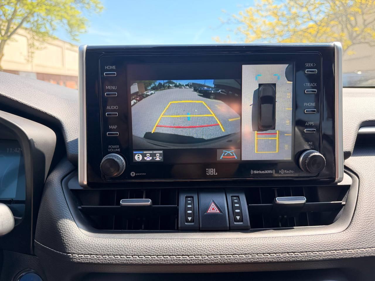 2020 Toyota RAV4 Hybrid Limited AWD, NAV, JBL , LEATHER, SUNROOF Photo