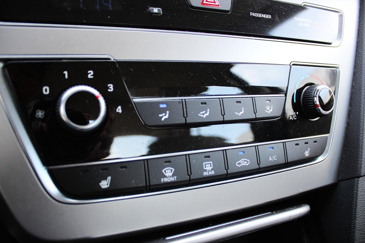 2015 Hyundai Sonata 2.4L GL Photo