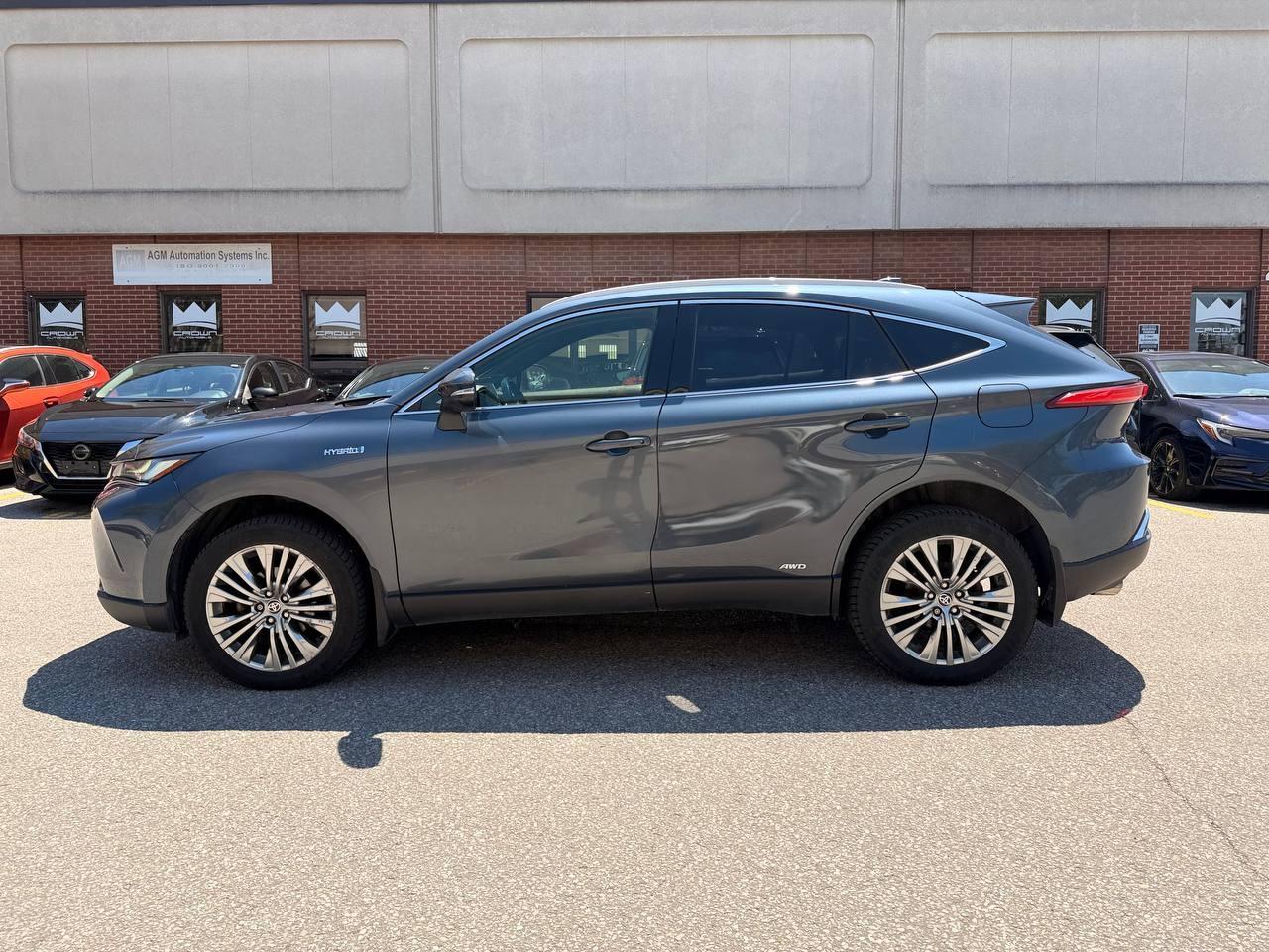 2021 Toyota Venza XLE AWD HYBRID, LEATHER, NAVIGATION, JBL SOUND Photo3