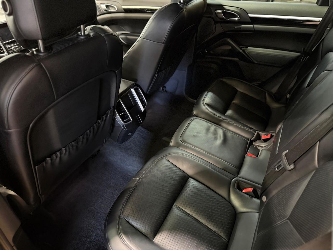 2016 Porsche Cayenne MOONROOF|CLEAN CARFAX Photo