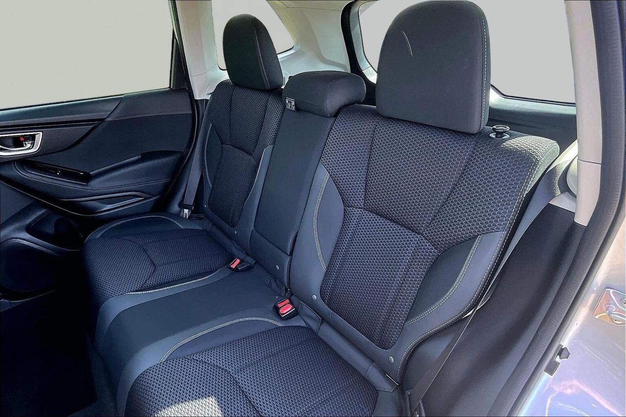 2023 Subaru Forester TOURING AWD   CLEAN CARFAX   2 TIRE SETS   SUNROOF Photo