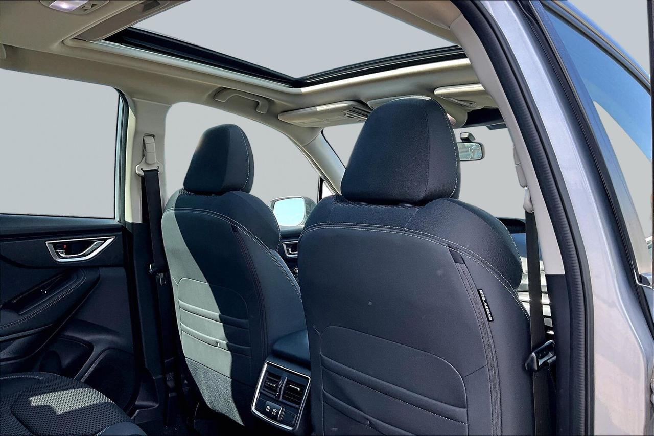 2023 Subaru Forester TOURING AWD   CLEAN CARFAX   2 TIRE SETS   SUNROOF Photo