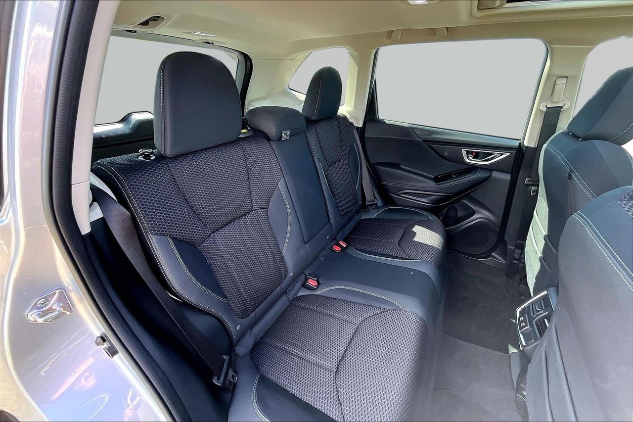 2023 Subaru Forester TOURING AWD   CLEAN CARFAX   2 TIRE SETS   SUNROOF Photo