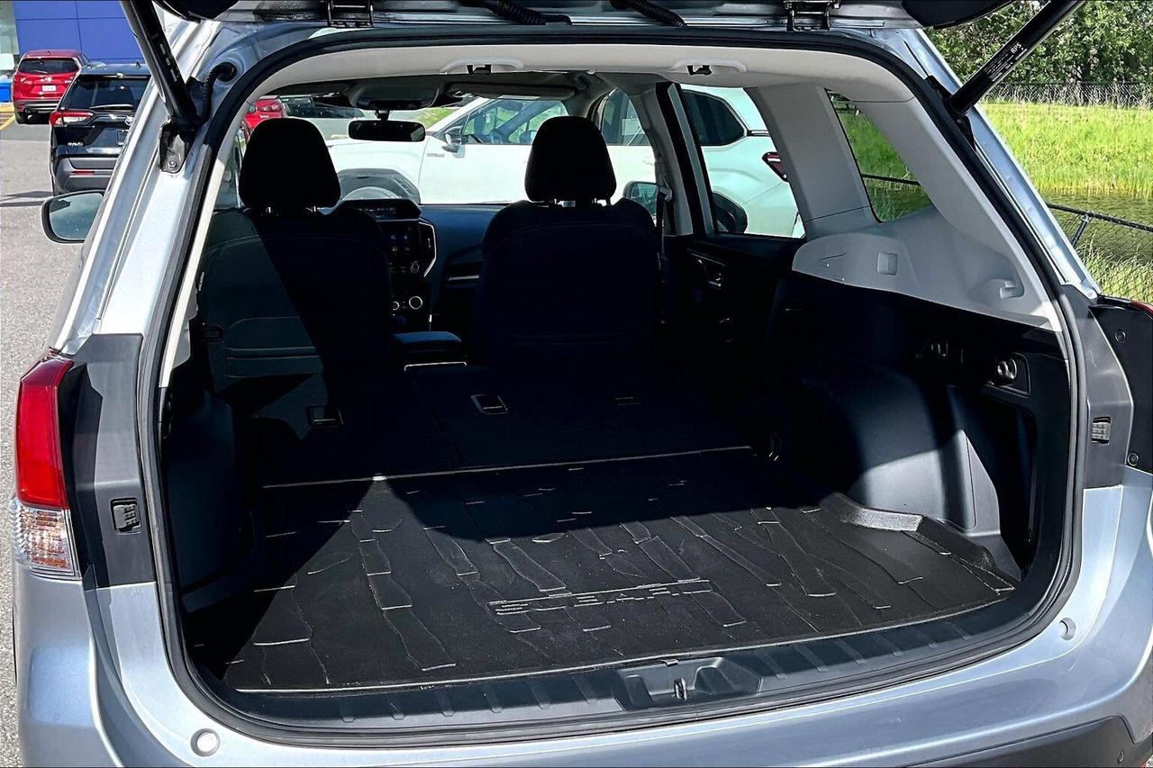 2023 Subaru Forester TOURING AWD   CLEAN CARFAX   2 TIRE SETS   SUNROOF Photo