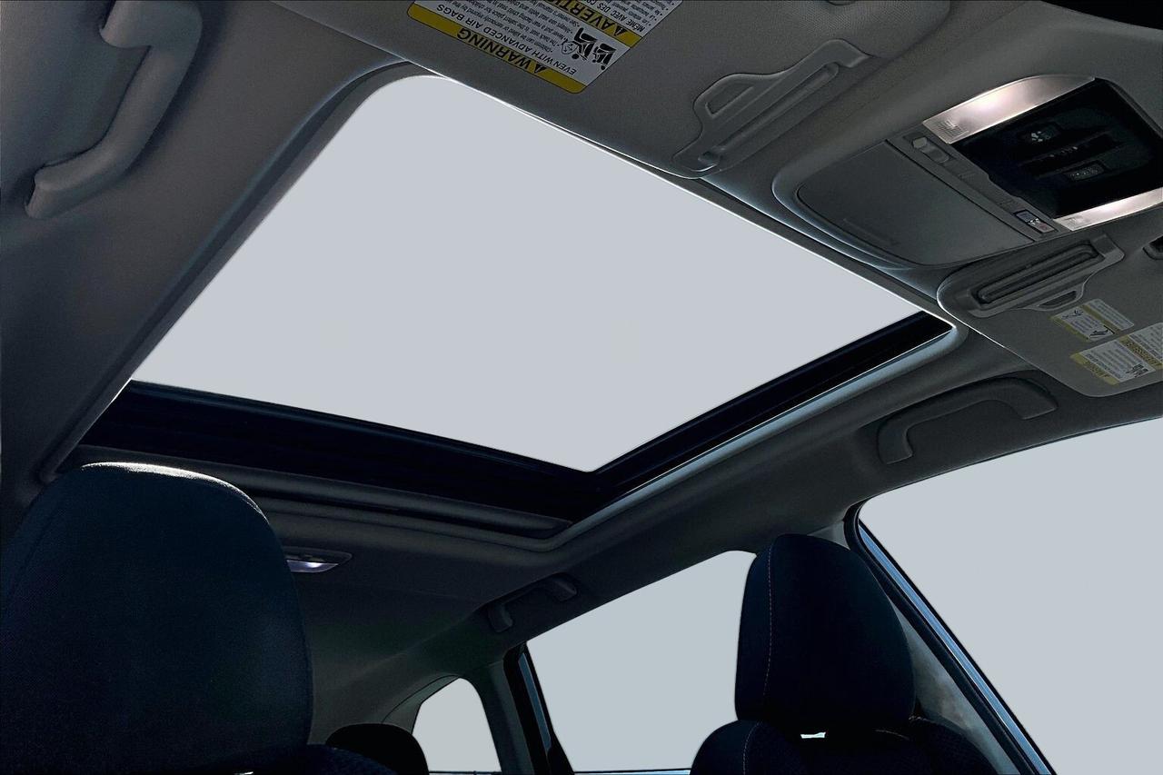 2023 Subaru Forester TOURING AWD   CLEAN CARFAX   2 TIRE SETS   SUNROOF Photo