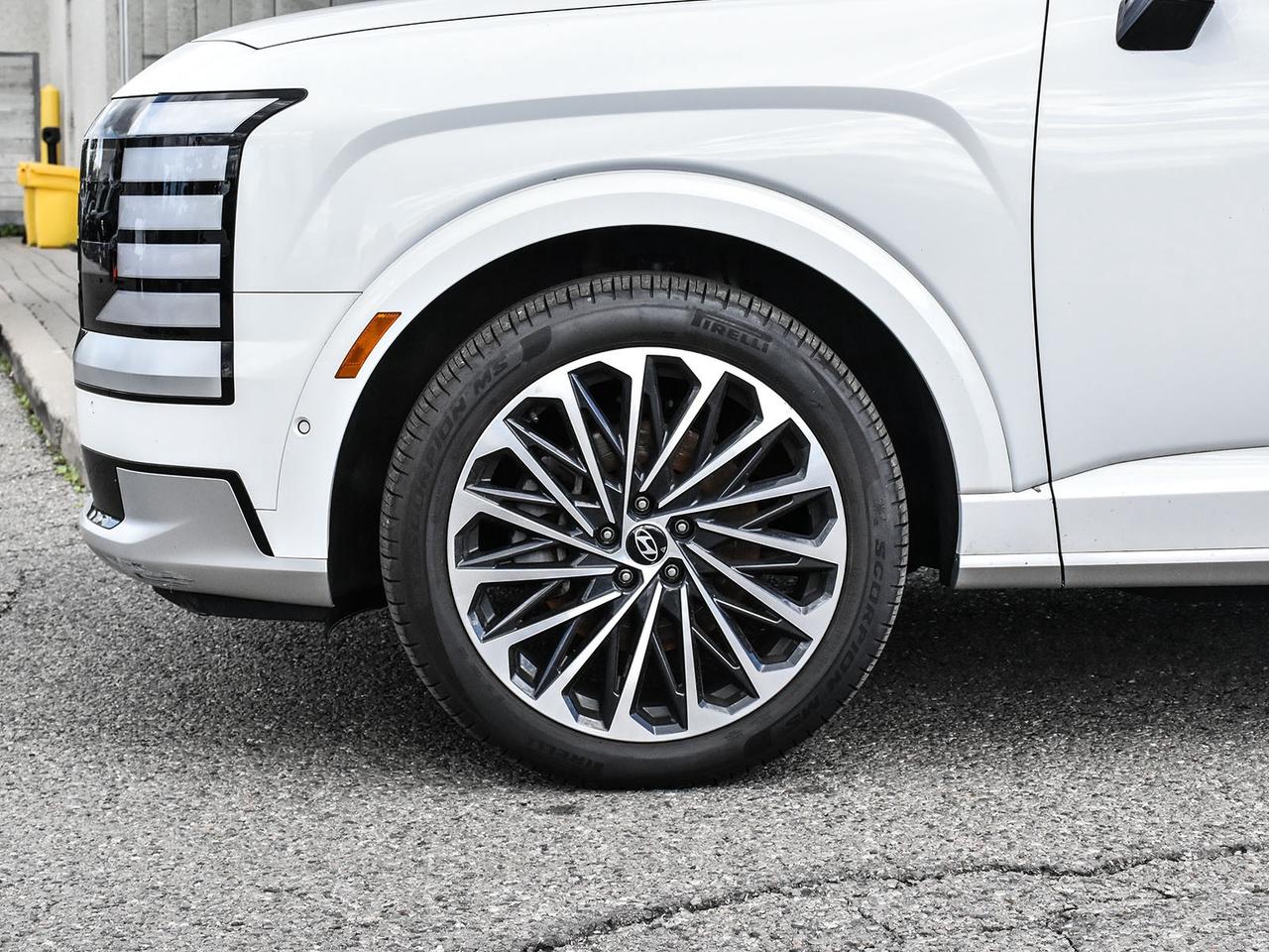 2026 Hyundai PALISADE Ultimate Calligraphy AWD demo used Photo