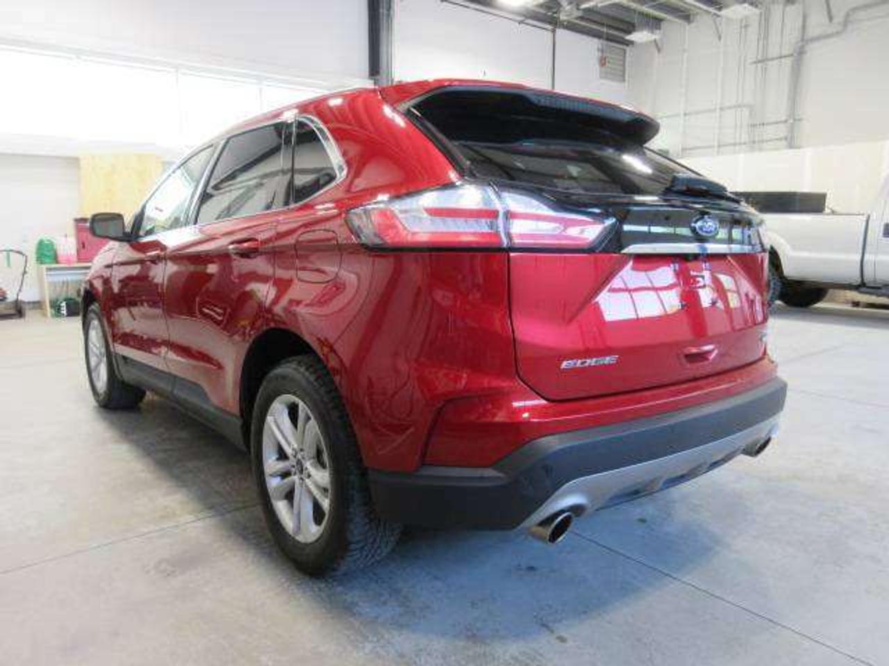 2020 Ford Edge SEL AWD, NAV, HTD. SEATS, APPLE/ANDROID, 97K! Photo