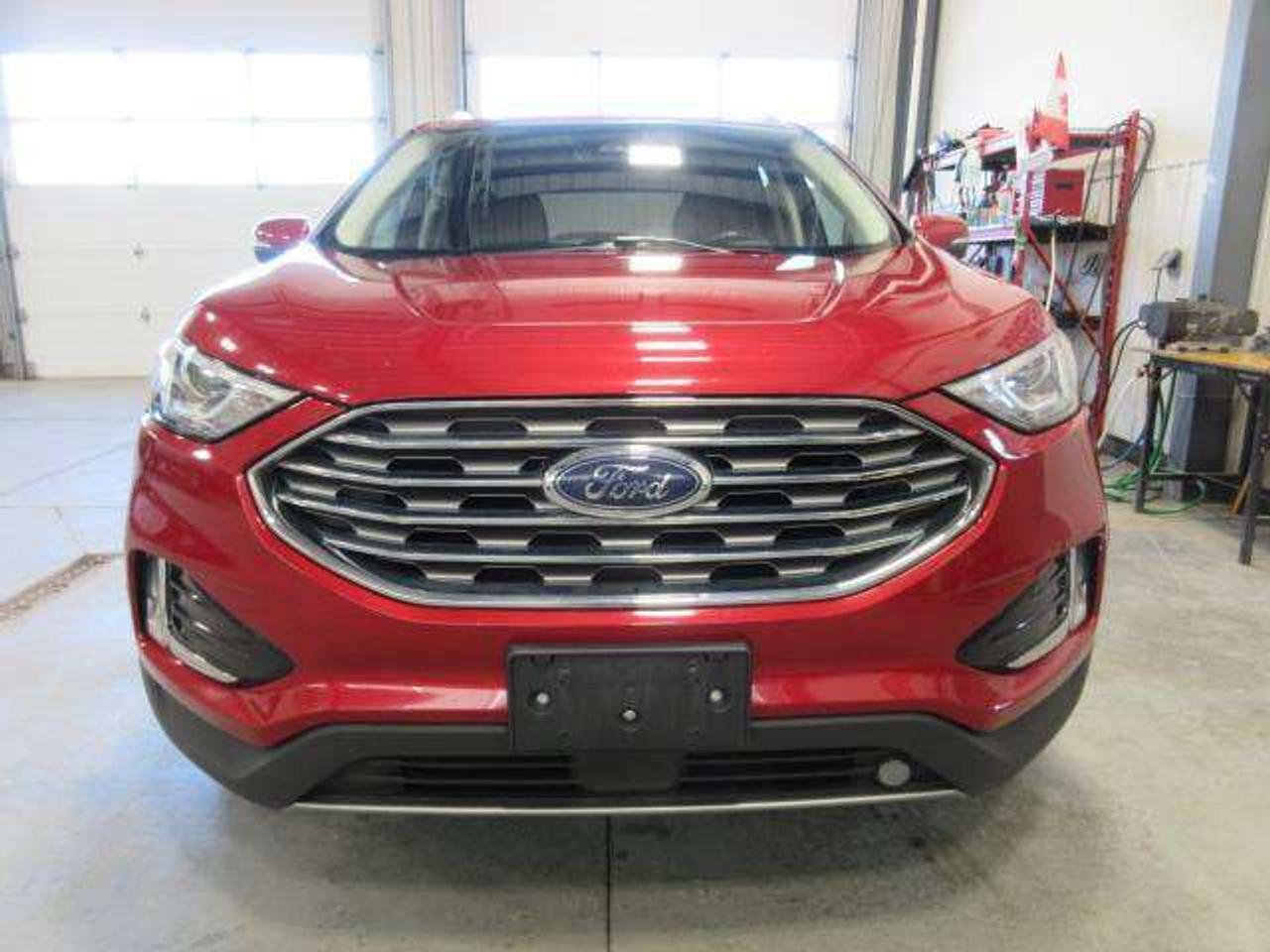 2020 Ford Edge SEL AWD, NAV, HTD. SEATS, APPLE/ANDROID, 97K! Photo2