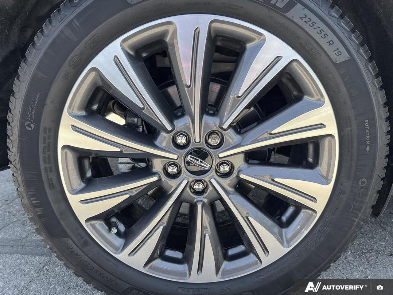 2022 Lincoln Corsair Reserve   LTHR   HTD STEER WHEEL   HTD SEATS Photo