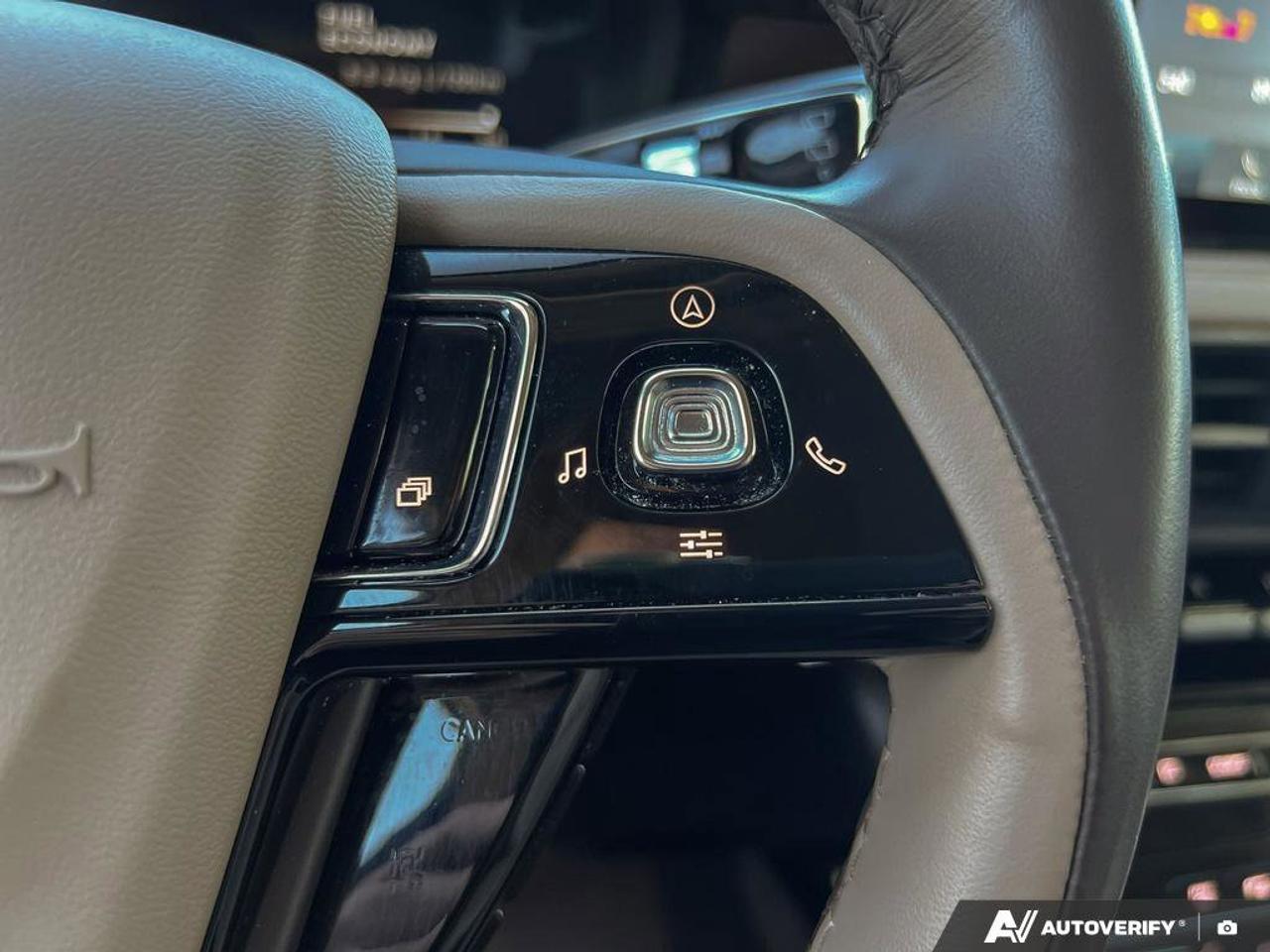 2022 Lincoln Corsair Reserve   LTHR   HTD STEER WHEEL   HTD SEATS Photo